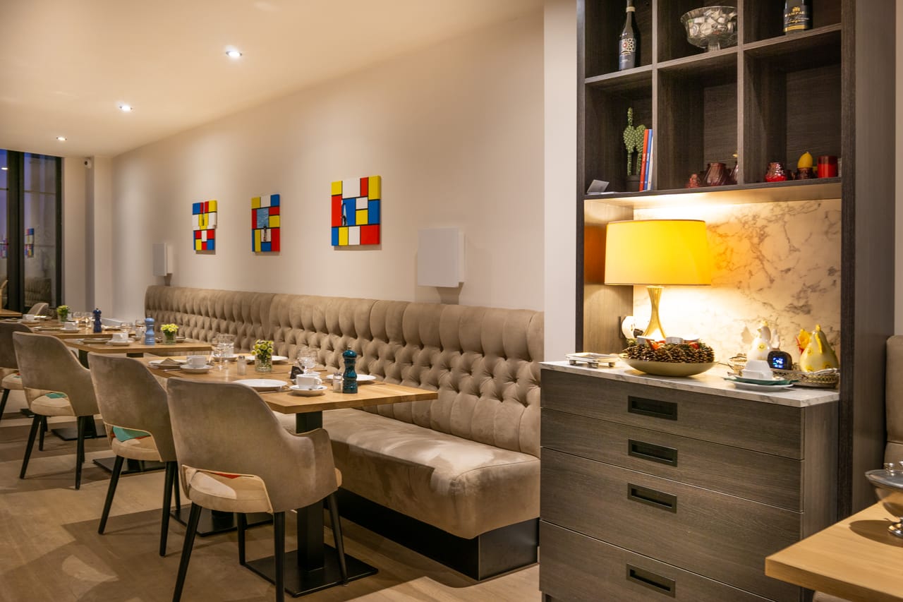 Hotel Monarc interior